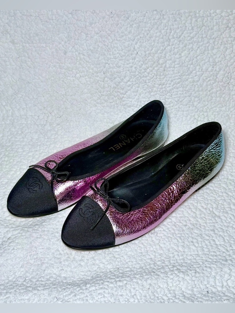 CHANEL 2020 metier d art rainbow ballet flats Metallic Pink to Teal Gradient 41C